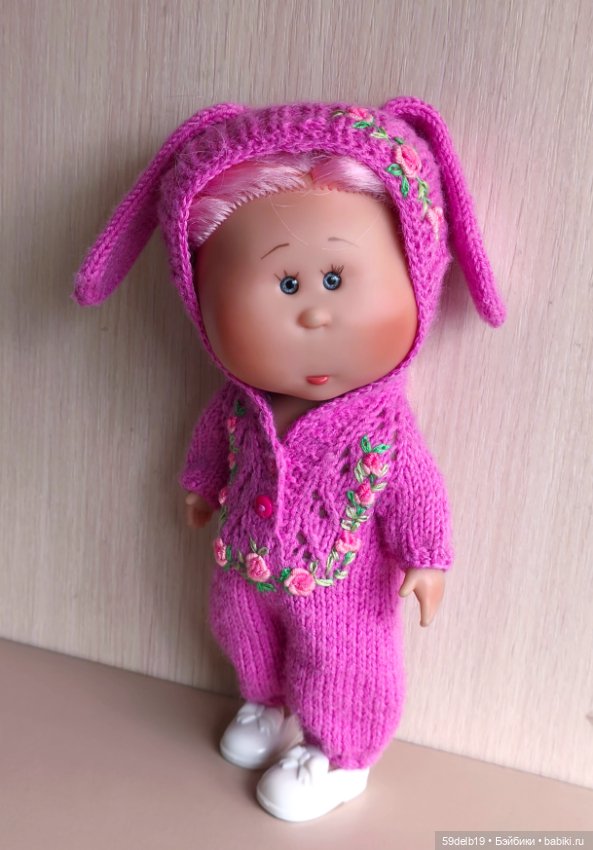 Вязаный комбинезончик с вышивкой рококо для мини Мии (фото 6)