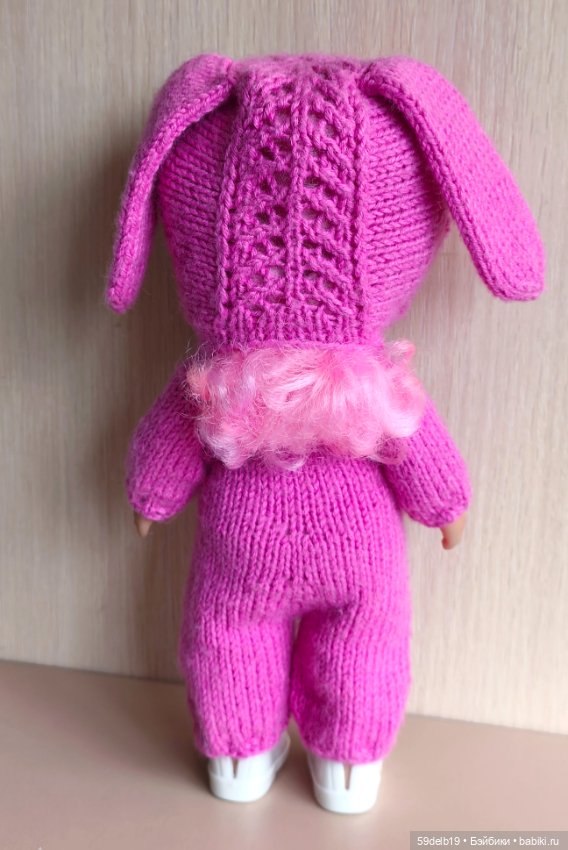 Вязаный комбинезончик с вышивкой рококо для мини Мии (фото 10)