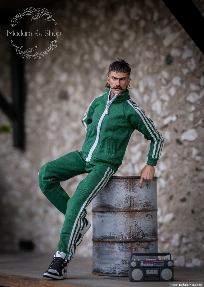 Кастомная экшн-фигурка Валера от Мадам Бу (фото 6)