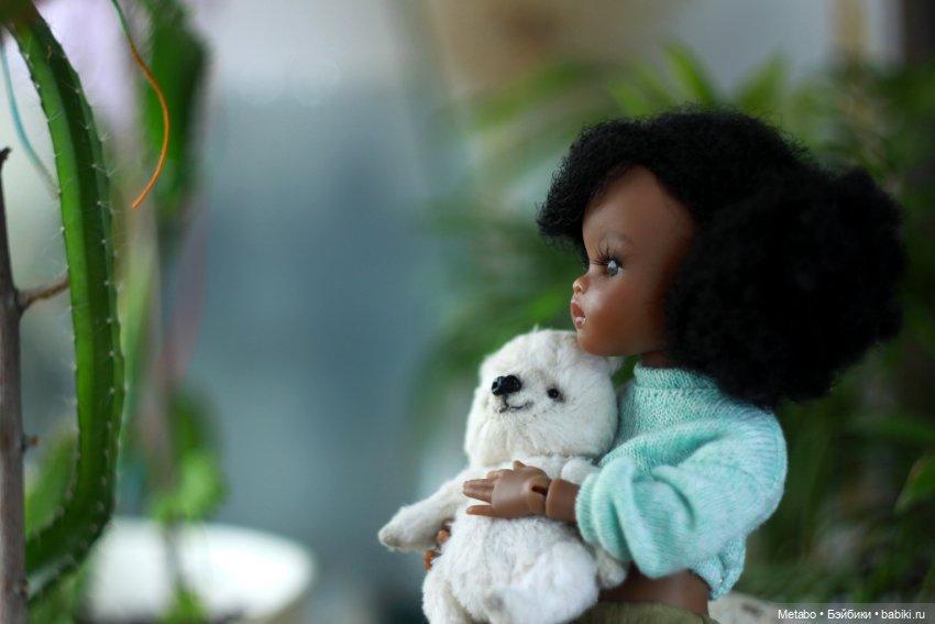 Кроп-худи и джинсы с карманами для Мелкой