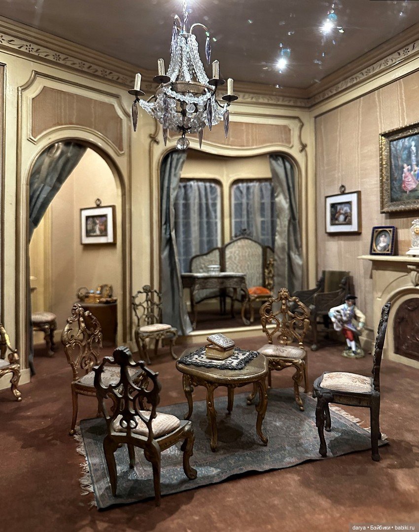 Собрание миниатюр Елены Рубинштейн