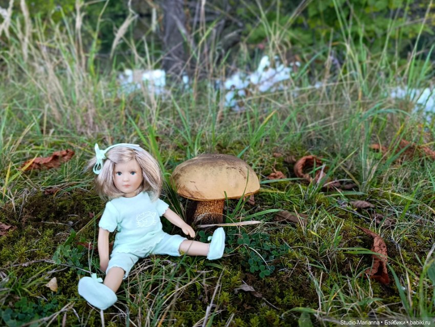 Малышка kidz n cats и цветы осени