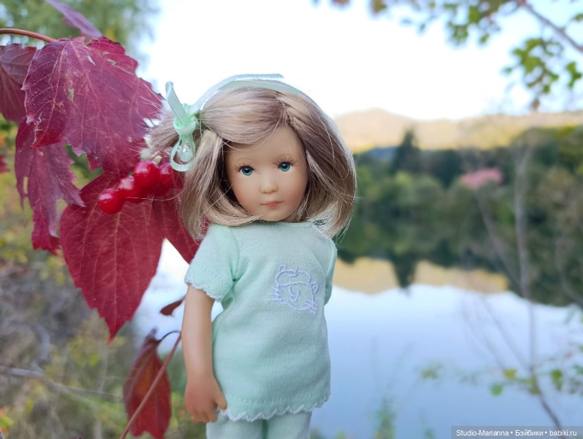 Малышка kidz n cats и цветы осени