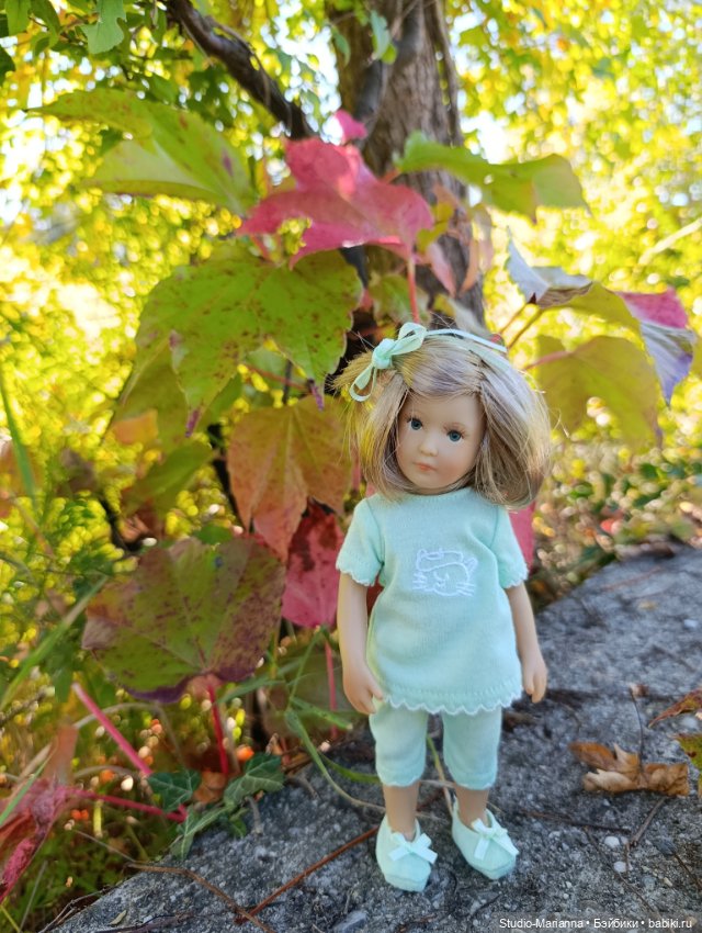 Малышка kidz n cats и цветы осени