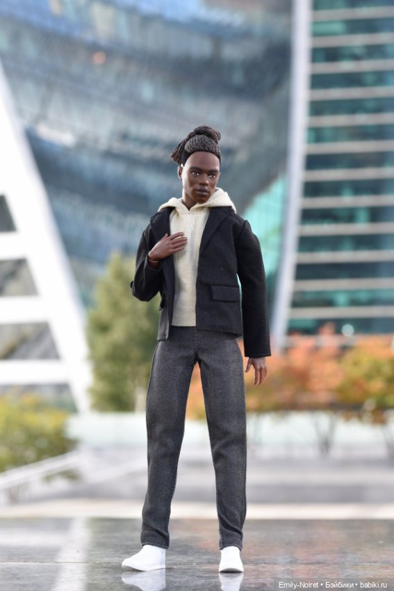 Городская жизнь — Коллекции игровых кукол (Playline): фото полок