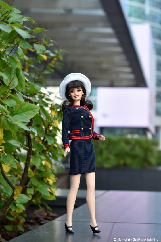 Городская жизнь — Коллекции игровых кукол (Playline): фото полок