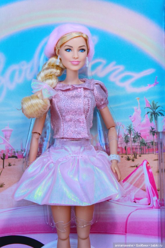 Барби Марго Робби с закрытой улыбкой (фото 5)