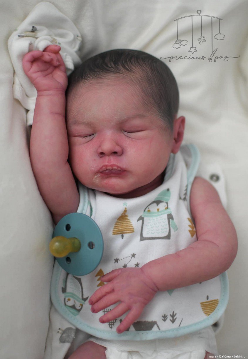 Flora скульптора Priscila Lopez, автор прототипа Kilo Mum