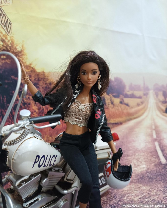 Угонщица — Куклы Barbie (Барби): Looks (фото 4)