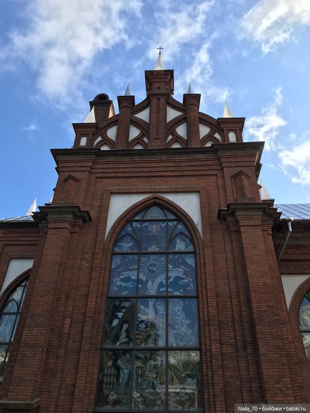 Владивосток. Архитектура. Католический храм Пресвятой Богородицы (фото 2)