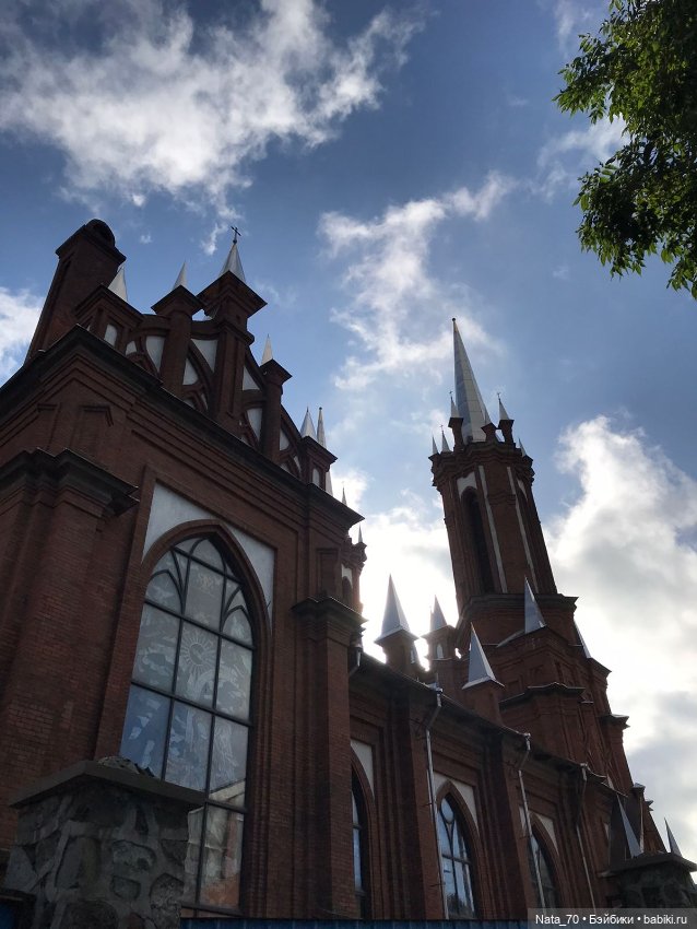 Владивосток. Архитектура. Католический храм Пресвятой Богородицы