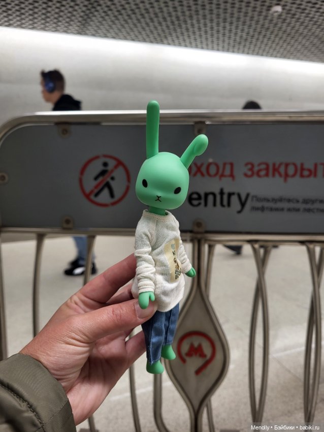 Зеленые человечки в городе👽 (фото 9)