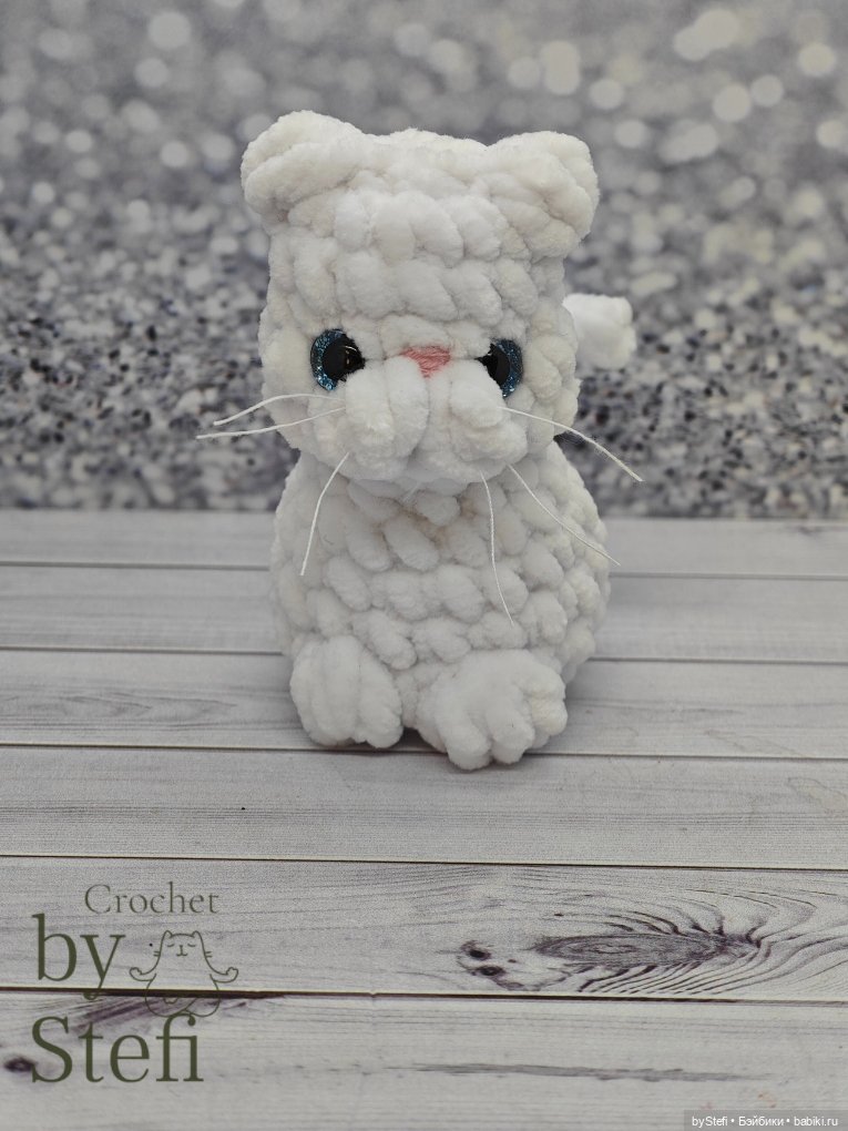 Плюшевый котик — Вязаные игрушки и амигуруми: крючком