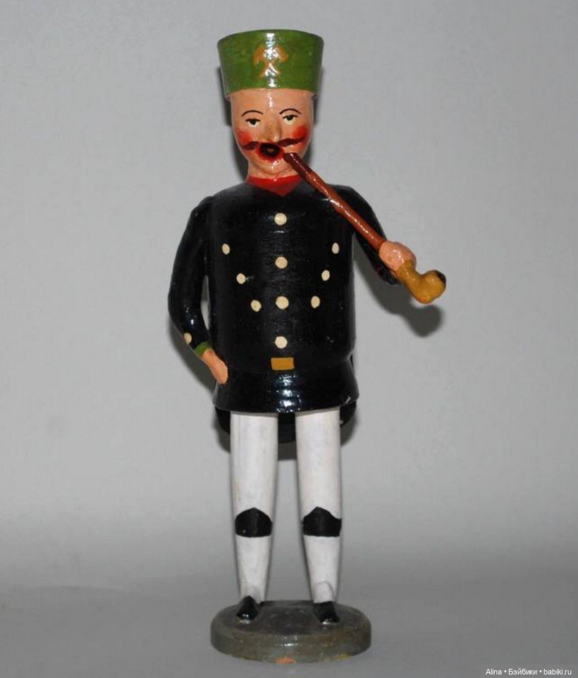 Фигурки из дерева — Антикварные игрушки и домики: елочные украшения