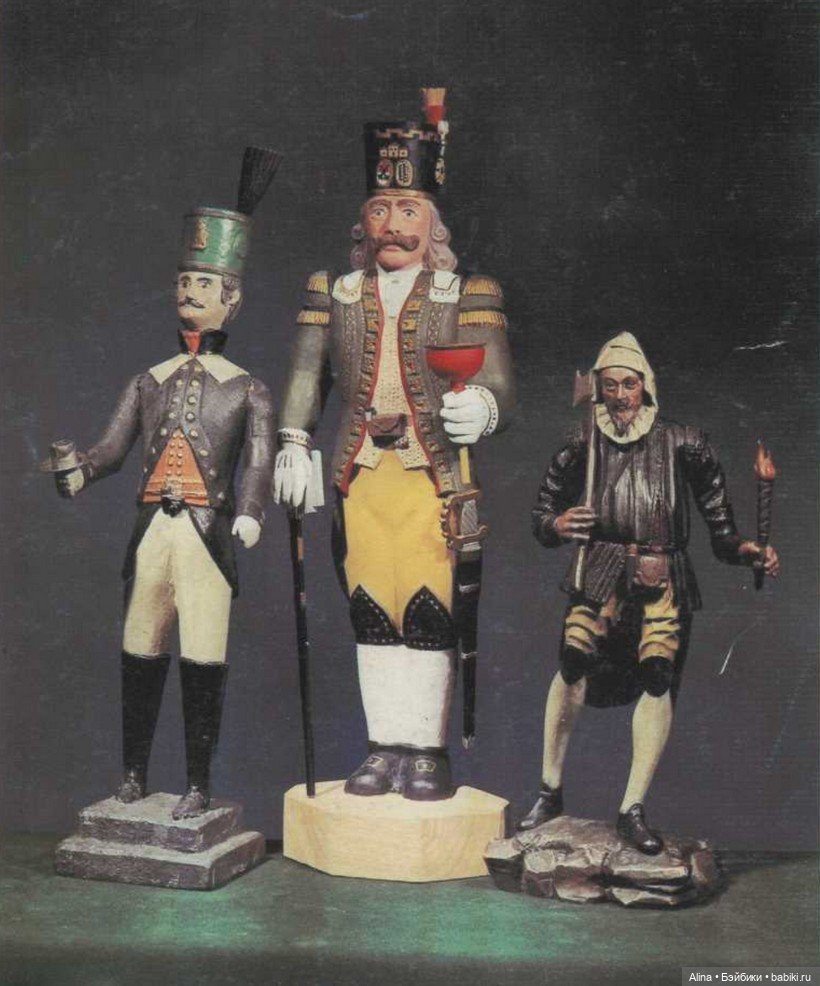 Фигурки из дерева — Антикварные игрушки и домики: елочные украшения (фото 7)