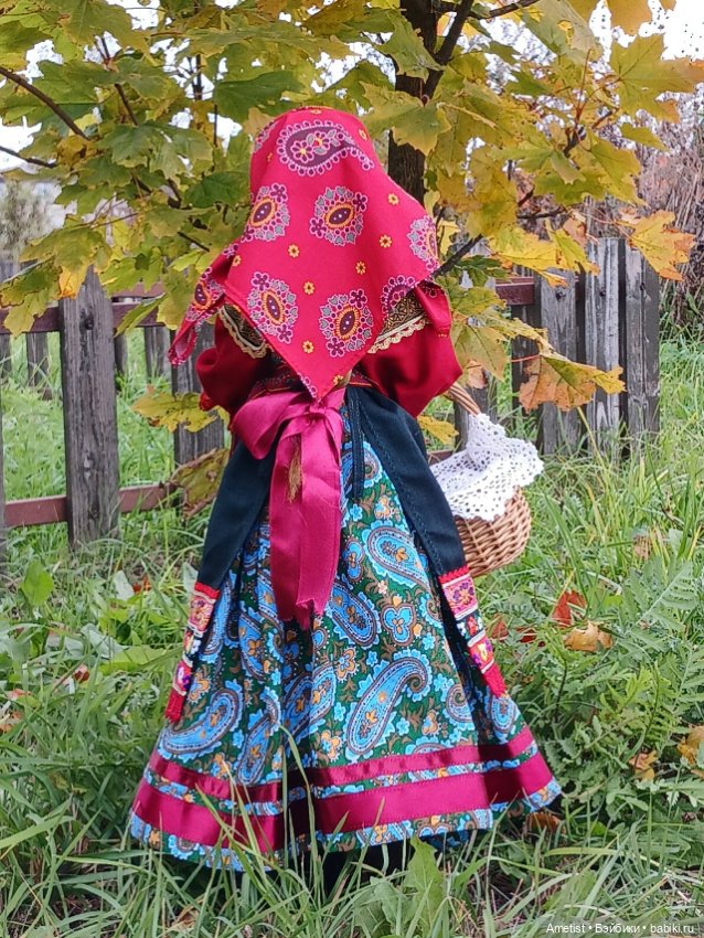 Праздничный девичий рязанский костюм для 1/3 (фото 4)