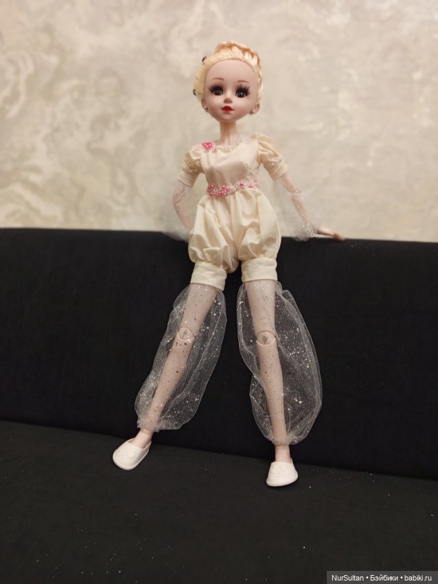 Мои первые шаги в изготовлении одежды для кукол (фото 9)