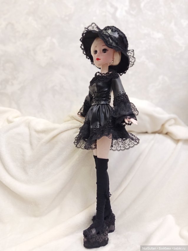 Мои первые шаги в изготовлении одежды для кукол (фото 4)