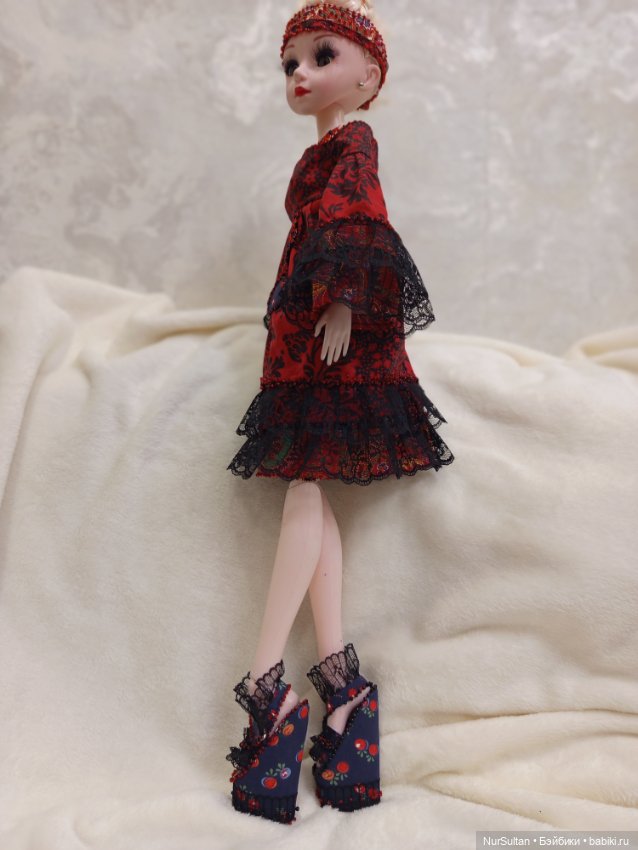 Мои первые шаги в изготовлении одежды для кукол (фото 3)