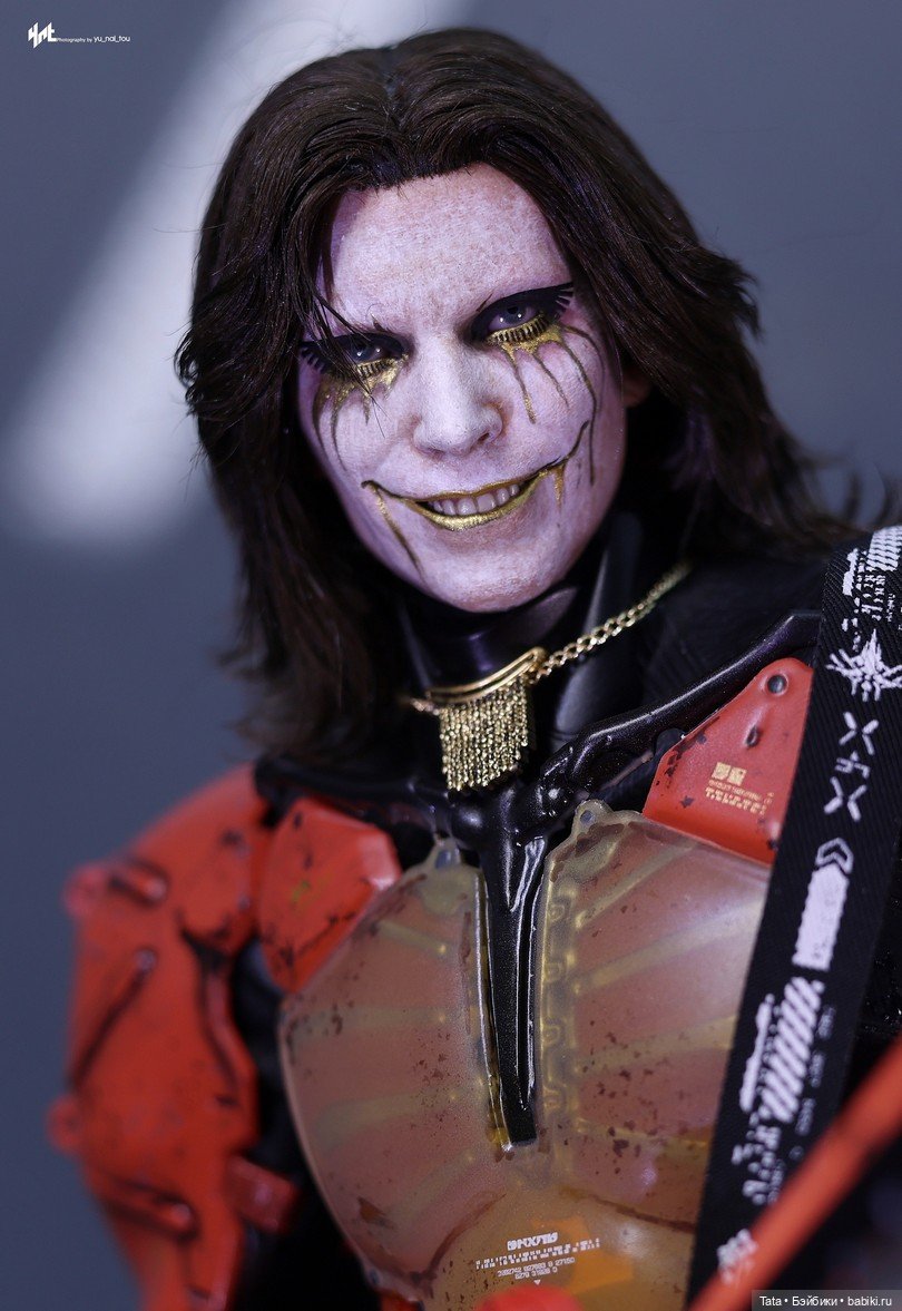 Фигурка Хиггса - Hot Toys (фото 8)