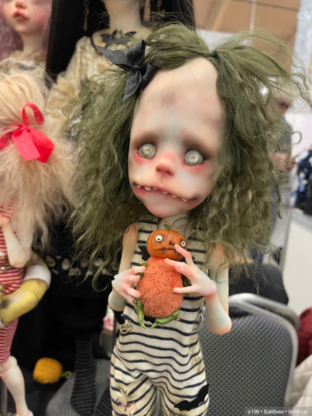 Выставка кукол на Тишинке