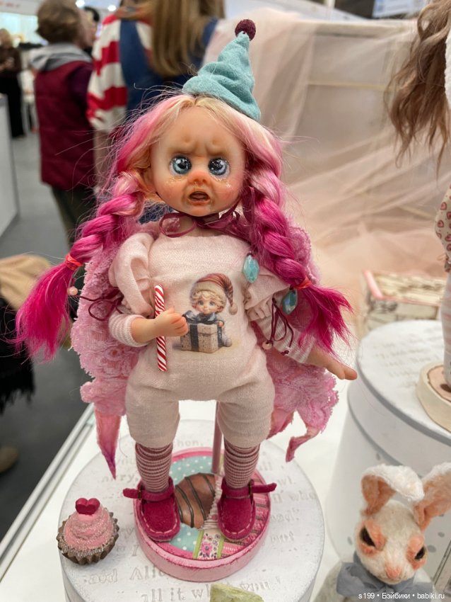 Выставка кукол на Тишинке