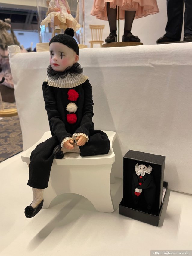 Выставка кукол на Тишинке