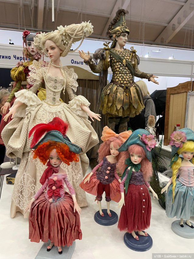 Выставка кукол на Тишинке