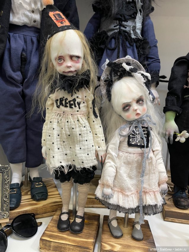 Выставка кукол на Тишинке