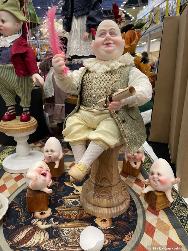 Выставка кукол на Тишинке