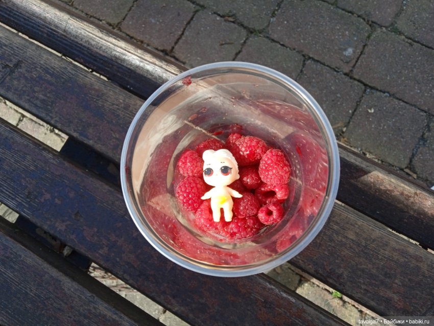 "Перекрёстки вынимаешь как конфеты, монеты" (фото 8)