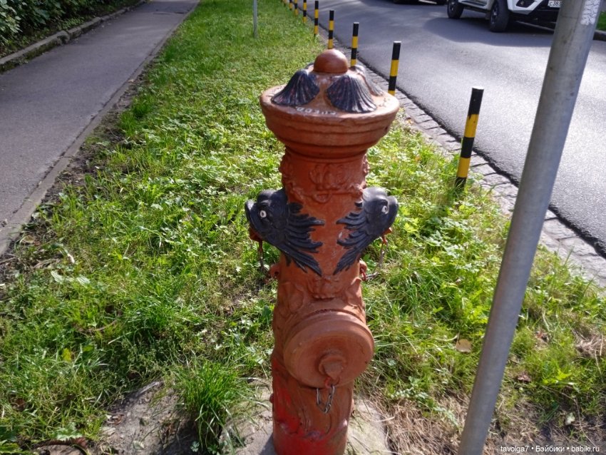 "Перекрёстки вынимаешь как конфеты, монеты" (фото 6)