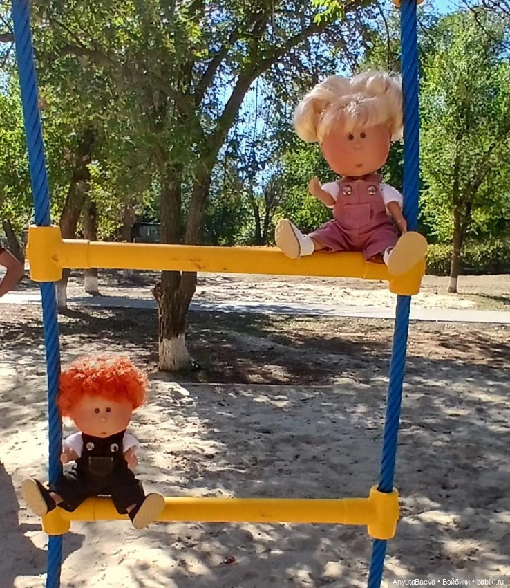 Мы маленькие дети,нам хочется гулять