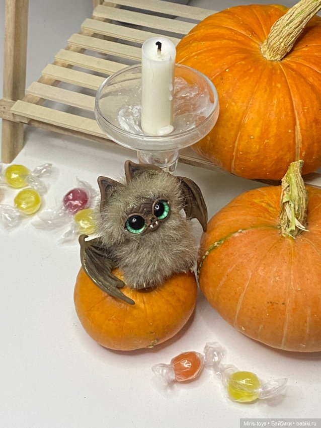 Летучие мыши к Хэллоуину прилетели