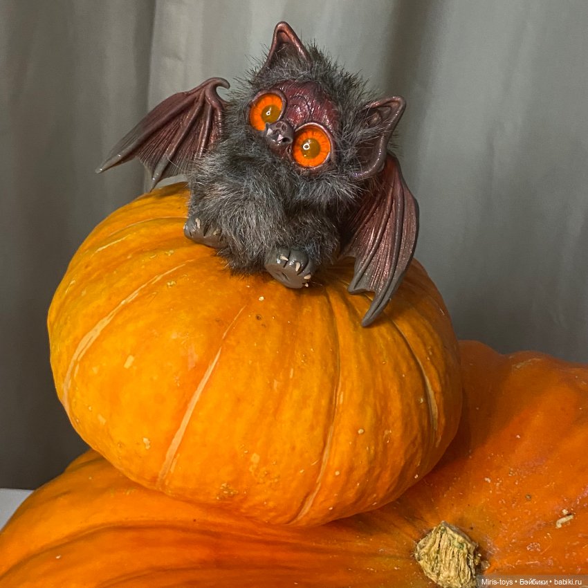 Летучие мыши к Хэллоуину прилетели
