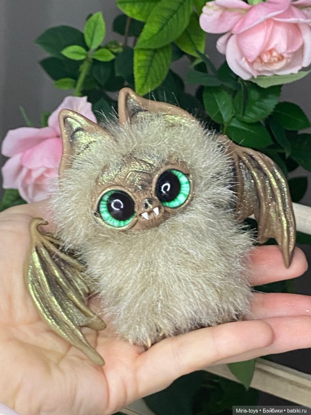 Летучая мышка Цветочек — Игрушки в смешанной технике (мех и глина): Арт
