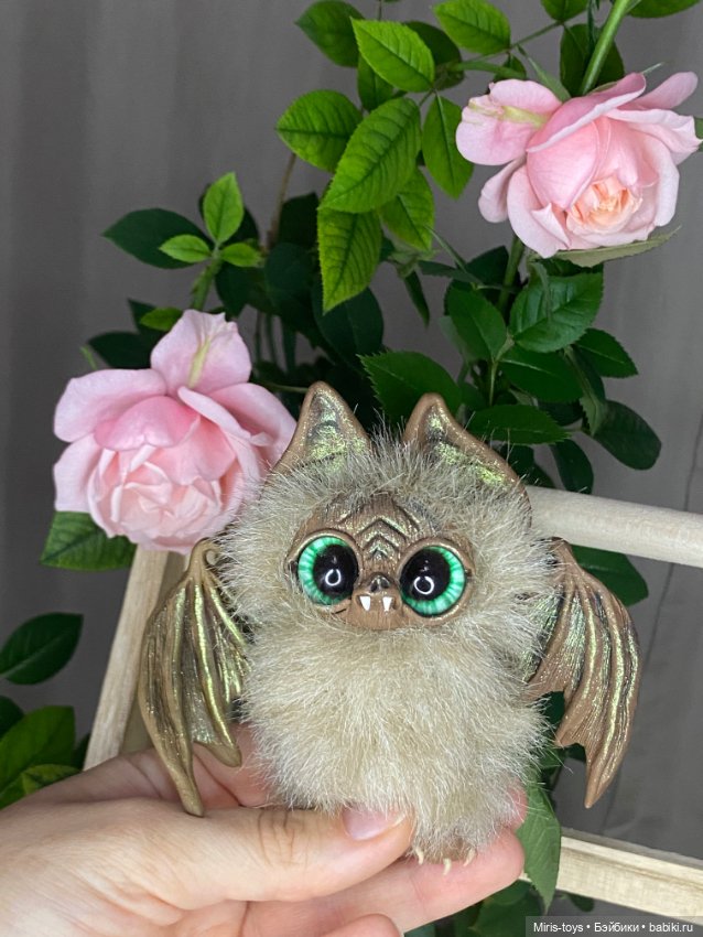 Летучая мышка Цветочек — Игрушки в смешанной технике (мех и глина): Арт (фото 2)