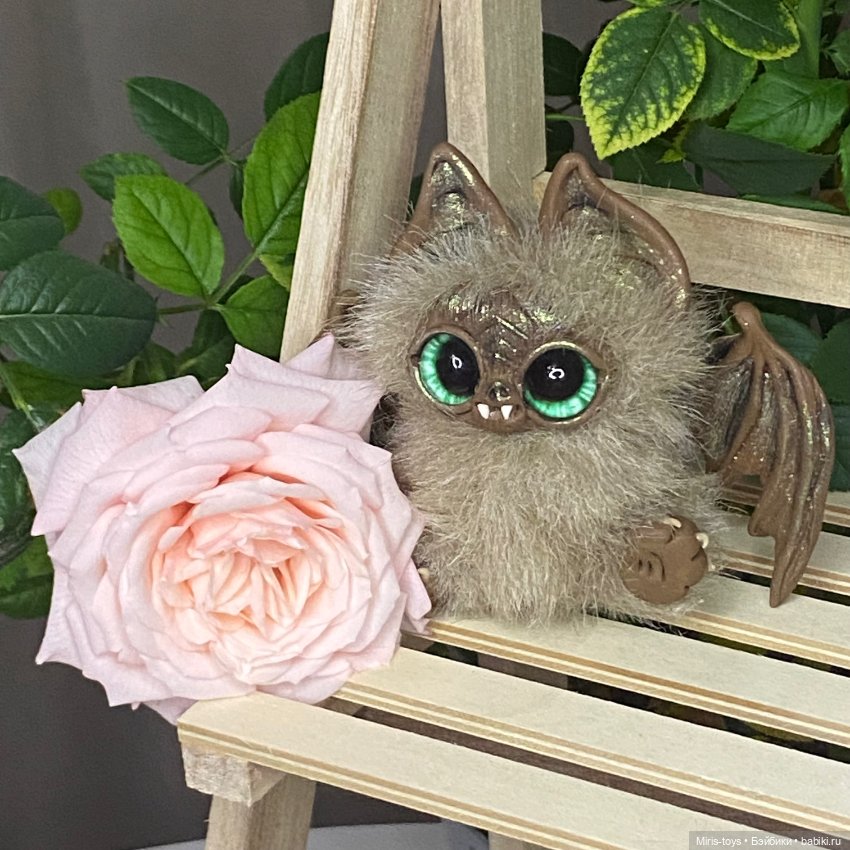 Летучая мышка Цветочек — Игрушки в смешанной технике (мех и глина): Арт (фото 8)