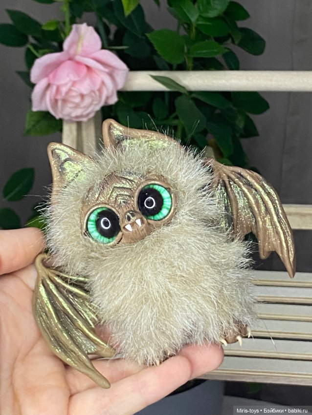 Летучая мышка Цветочек — Игрушки в смешанной технике (мех и глина): Арт (фото 5)