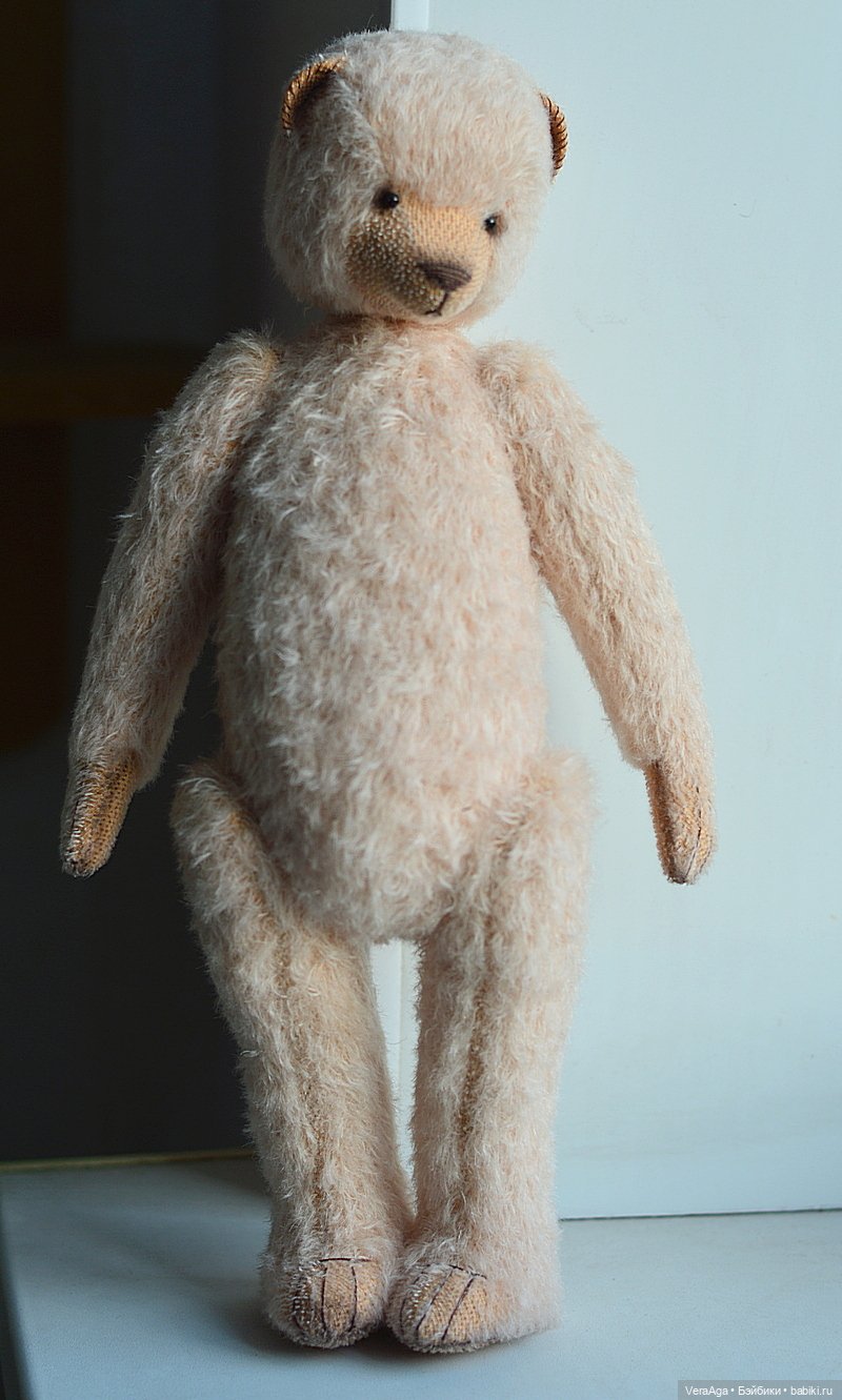 Первая мишка из мохера: странности с выкройкой и впечатления от материала