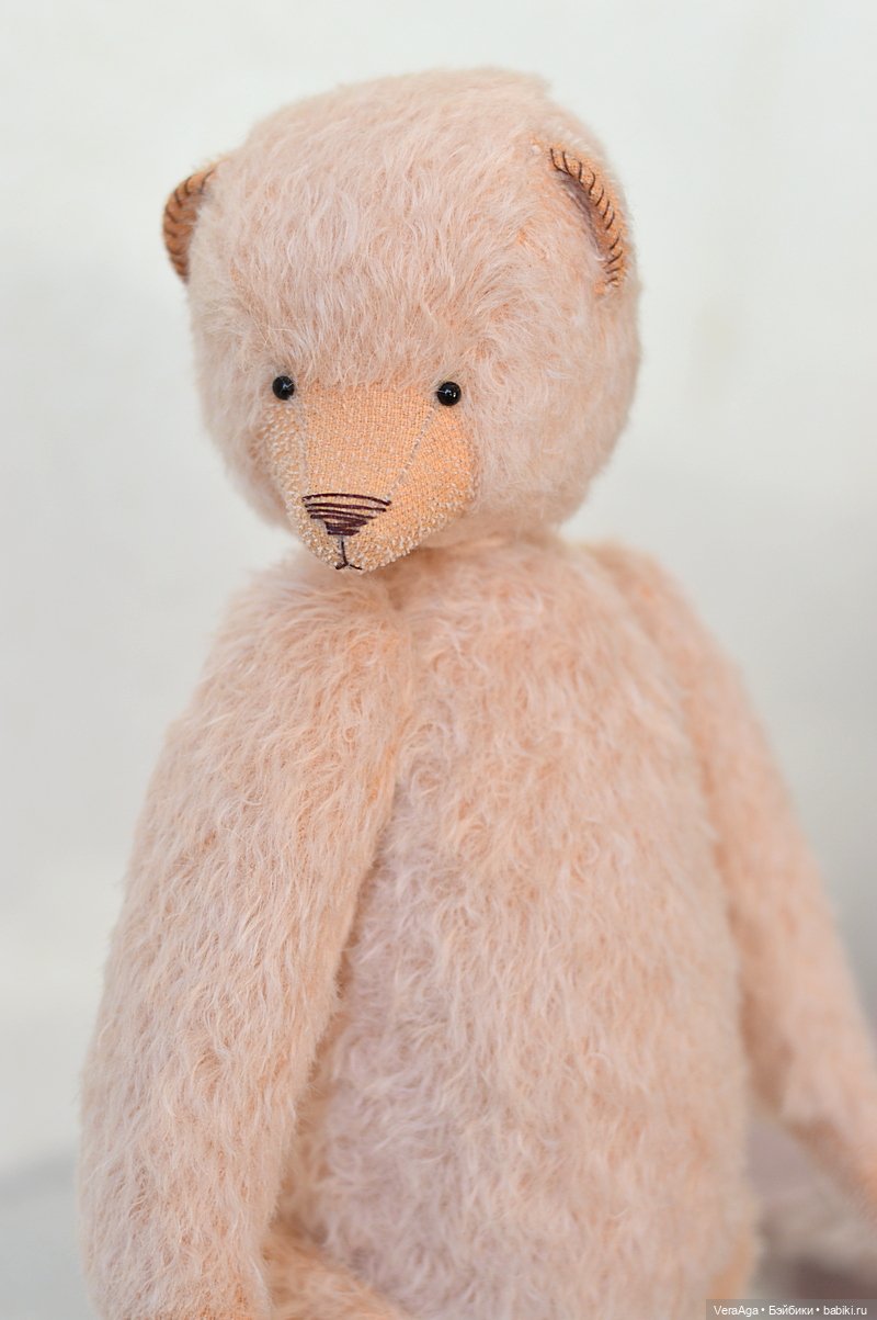 Первая мишка из мохера: странности с выкройкой и впечатления от материала