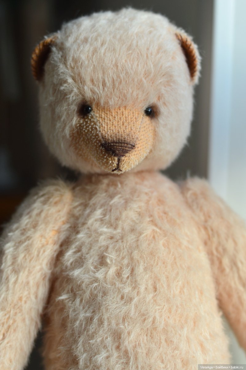 Первая мишка из мохера: странности с выкройкой и впечатления от материала