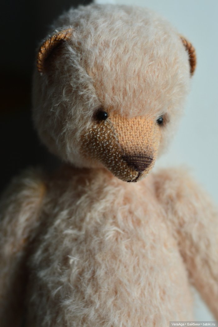 Первая мишка из мохера: странности с выкройкой и впечатления от материала