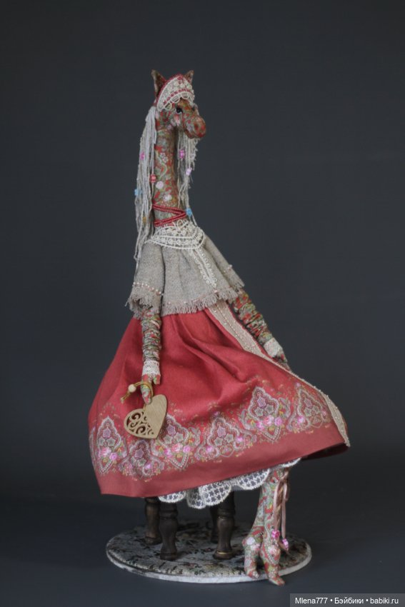 Лошадка в кокошнике — Авторские текстильные куклы: Вальдорфские