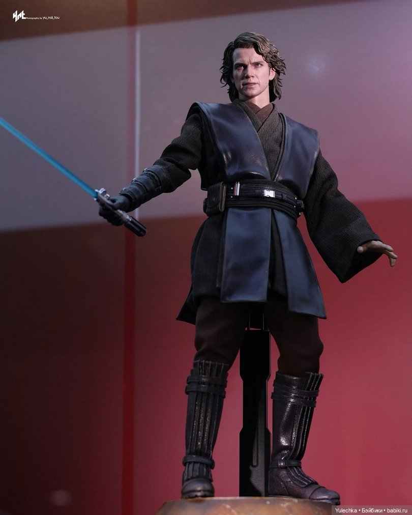 Фигурка Энакина Скайуокера - Hot Toys (фото 6)