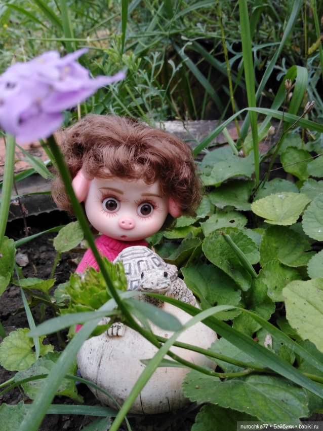 Про Нафочку. Сразу после отпуска. Ещё было лето