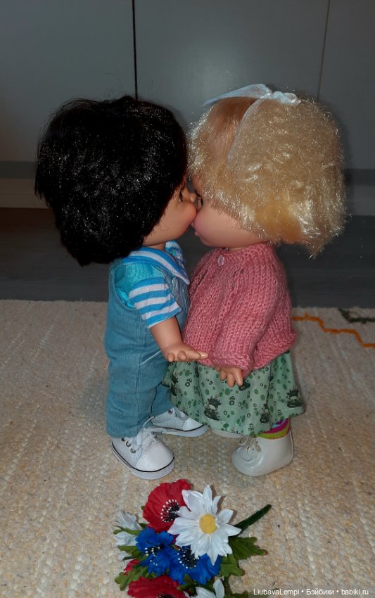 Целых 6 лет нас искала!))