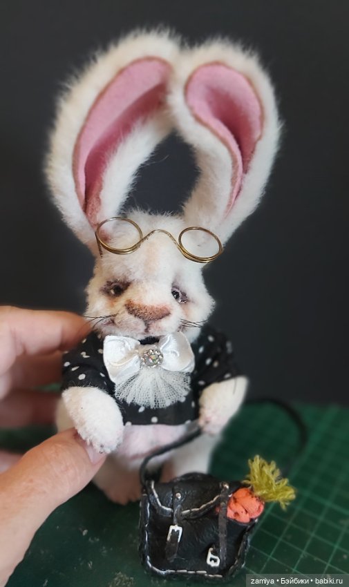 Белый кролик Знайка — Авторские мишки Тедди и друзья: фото (фото 4)