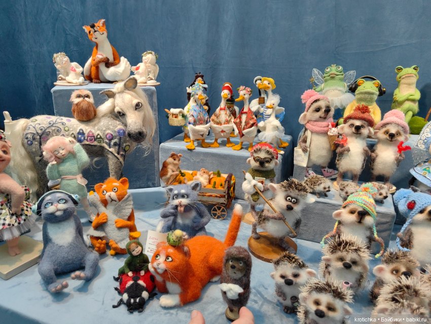 Выставка в Гостином дворе 2025 - часть 2