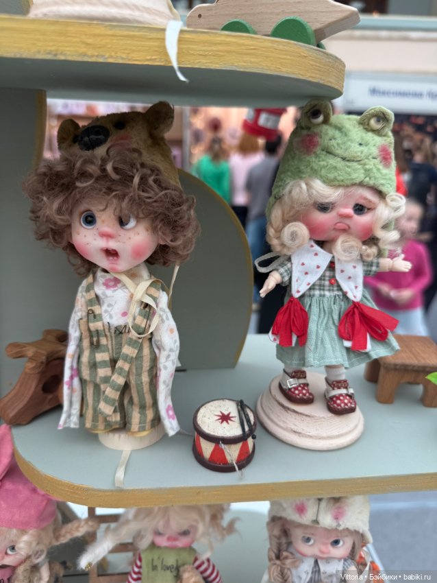Сегодня первый день выставки кукол в Гостином дворе